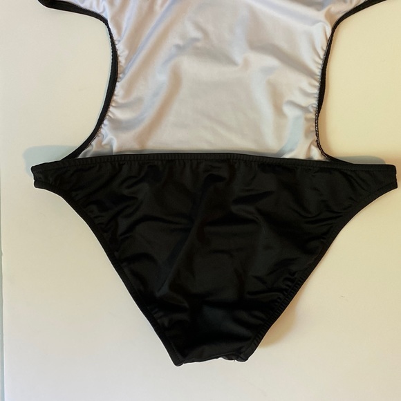 Venus black cut out monokini - size 14 - Picture 8 of 15